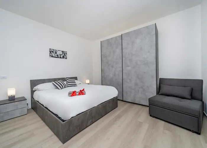 Guesthost - Marino's * Udine