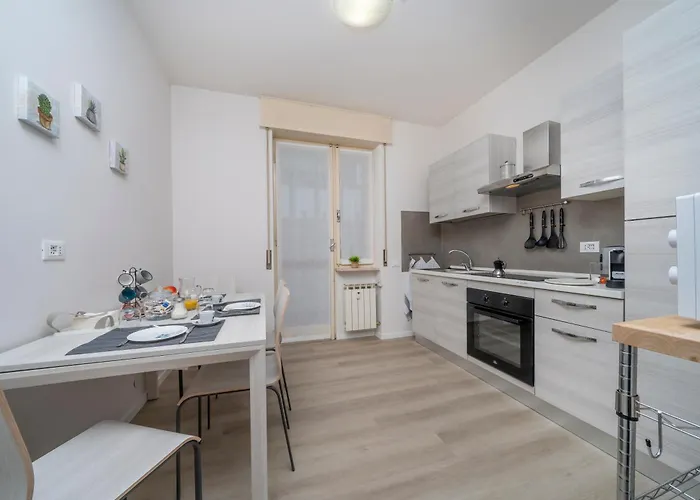 Apartamento Guesthost - Marino's *